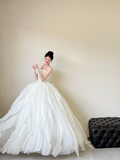 Princess Ball Gown Strapless White Satin Tulle Applique With Gloves Long Wedding Dresses HZ1024
